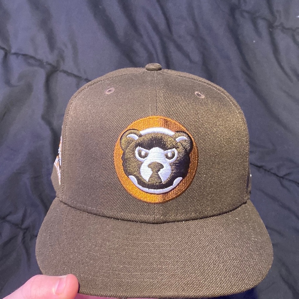 New era Cubs fitted hat, brown with cream UV, side patch, good condition, size 7